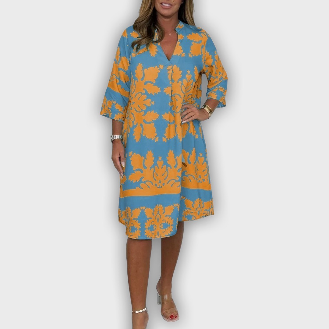 Vestido de verano ligero con colores brillantes