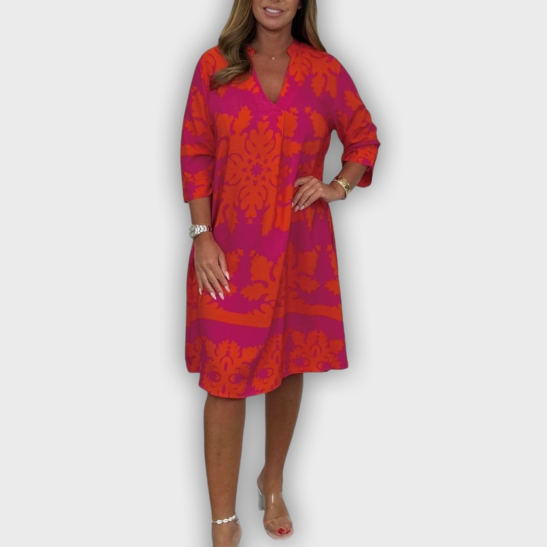 Vestido de verano ligero con colores brillantes