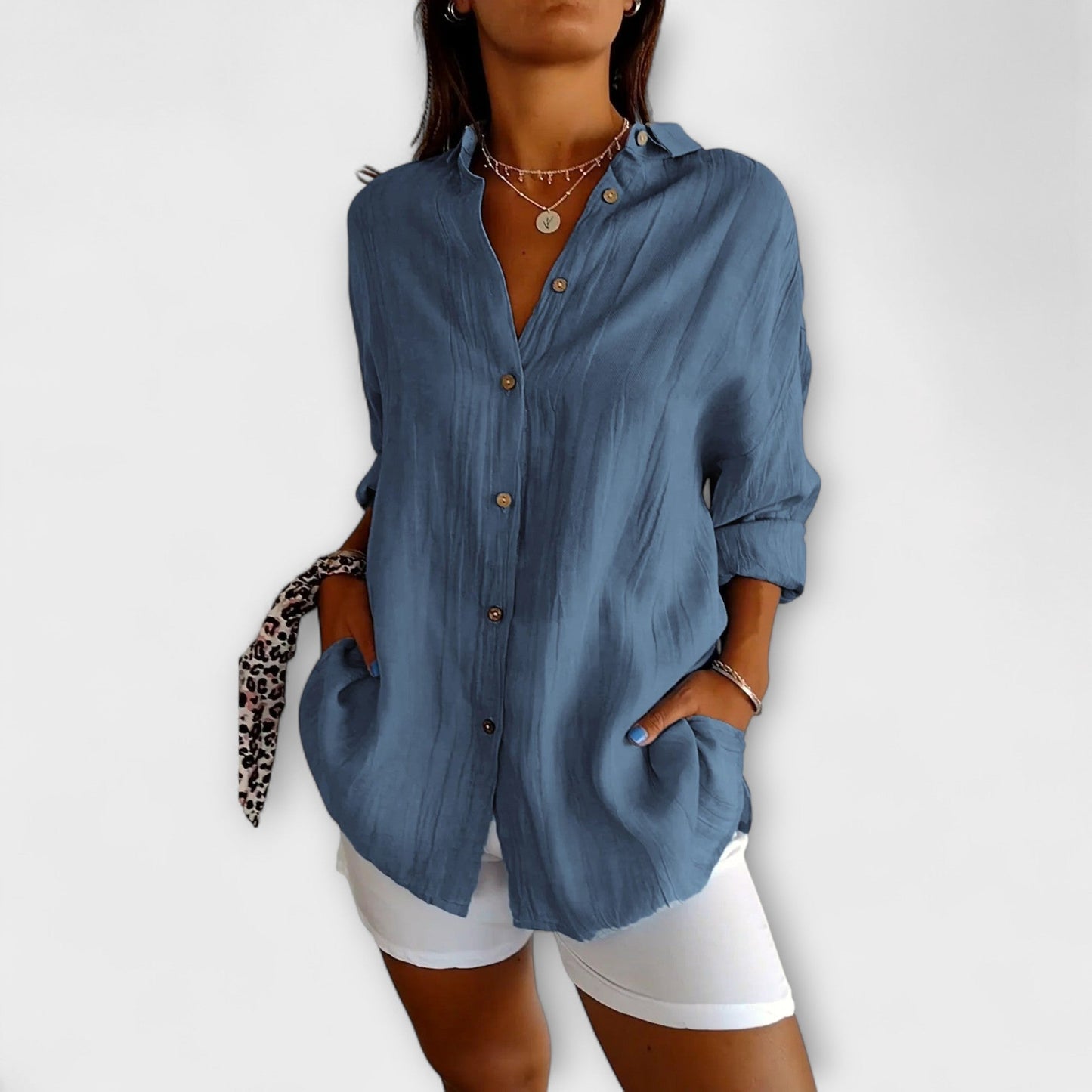 Camisa elegante Saskia con pliegues para mujeres