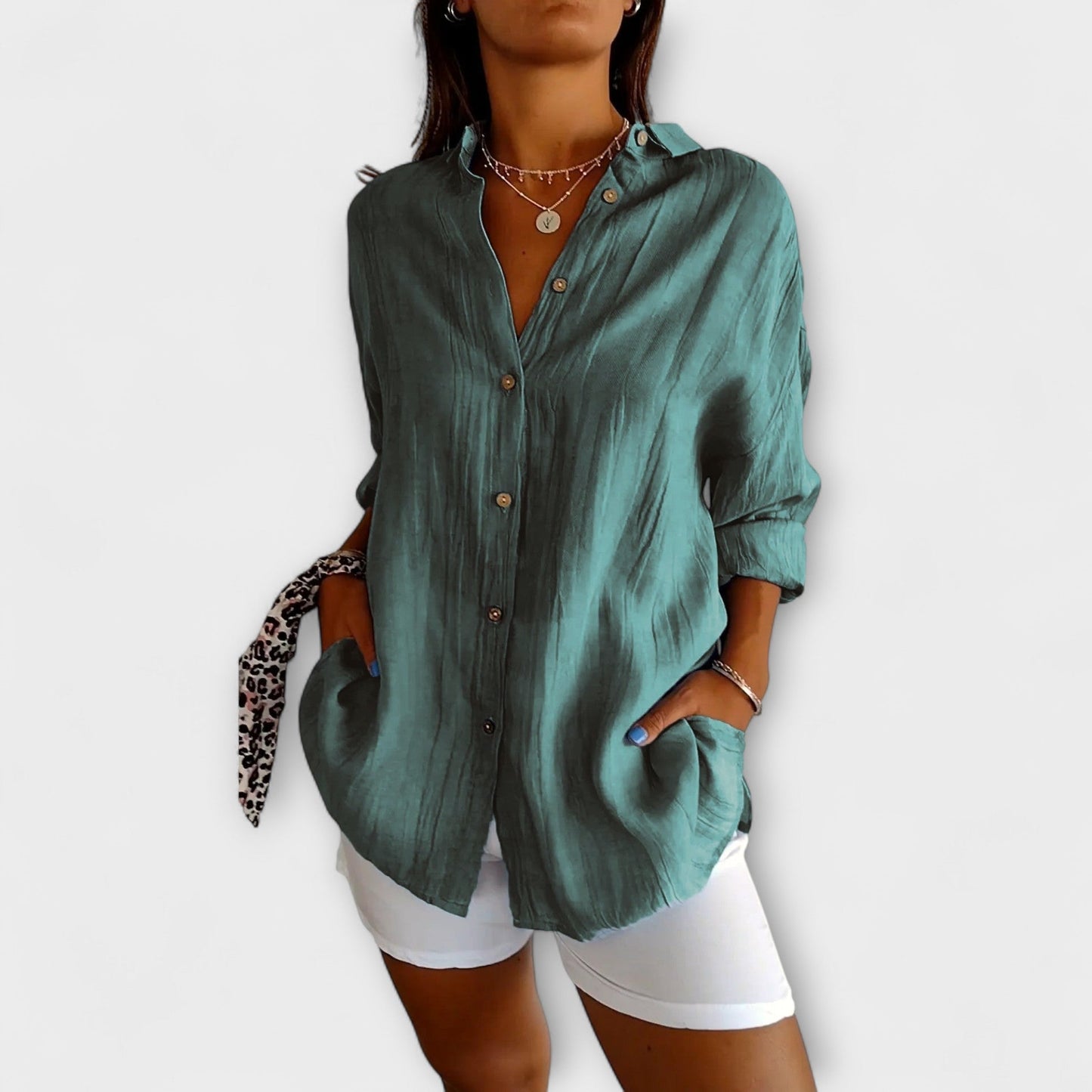 Camisa elegante Saskia con pliegues para mujeres