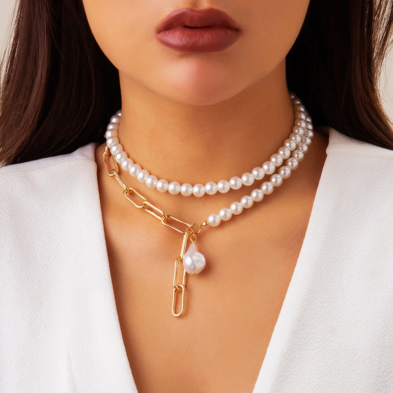 Collar de perlas vintage de múltiples capas elegante