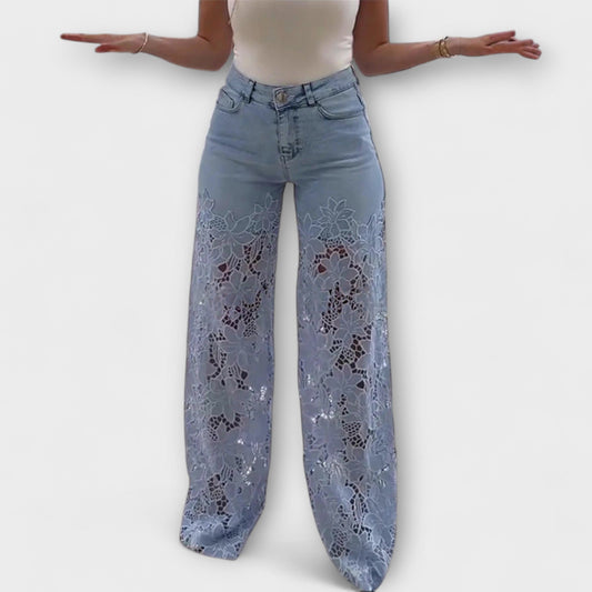 Jeans patchwork con encaje